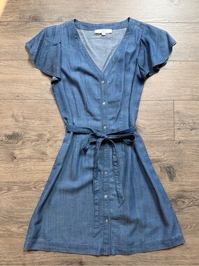 LOFT Chambray Button Front Tie Waist Dress | Size 2 | Flutter Sleeve